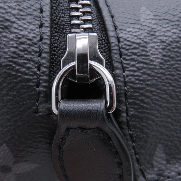 LOUIS VUITTON Dop kit Monogram Eclipse Noir M46354 - Picture 13 of 14